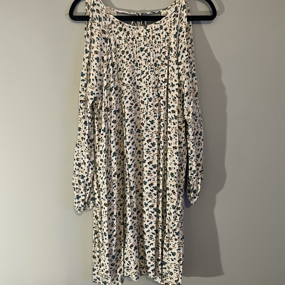 Women’s Open shoulder floral dress